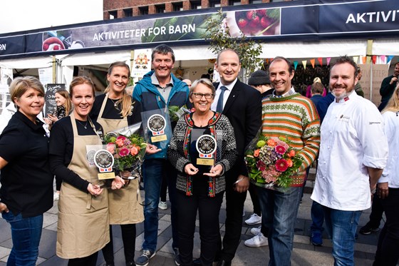 Landbruks- og matminister Jon Georg Dale hedret både lokalmatprodusenter, -produkter og -gründere på Matstreif denne helgen. 