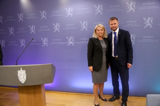 Næringsminister Monica Mæland og helse- og omsorgsminister Bent Høie. 