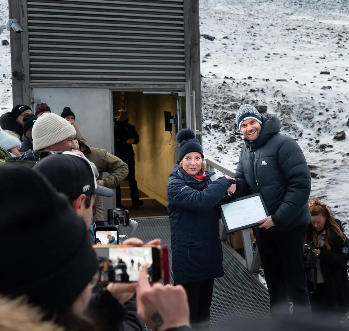 Minister of Agriculture and Food Nils Kristen Sandtrøen and Secretary General Karen Ellemann of the Nordic Council of Ministers during the seed deposit in Svalbard, October 2026.