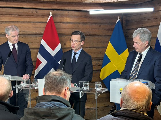 Statsminister Jonas Gahr Støre, Sveriges statsminister Ulf Kristersson og Finlands president Sauli Niinistö. 