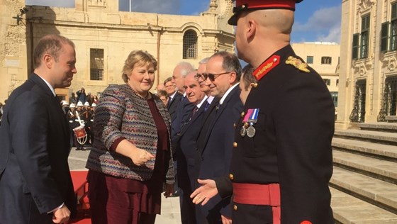 Statsminister Erna Solberg hadde 1. februar politiske samtaler med statsminister Joseph Muscat på Malta.