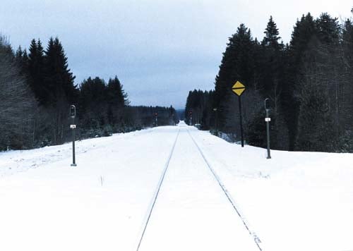 Figur 3.2 Hovedsignal for utkjør mot nord, sett fra stasjonsområdet
 på Rudstad fra lokomotivførers posisjon