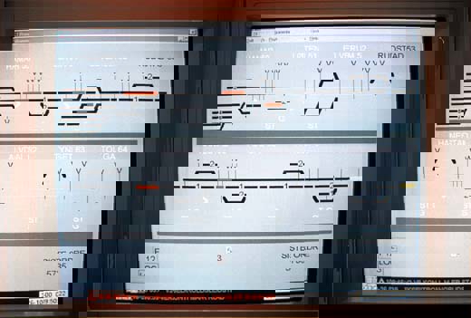 Figur 3.7 Oversiktsskjermbilde for strekningen Hamar – Tolga
 med feilmelding for manglende vekselkontroll på Rudstad
 stasjon. Meldingen tilsvarer den som kom opp på togledersentralen den
 4. januar 2000. Situasjonen på bildet er simulert