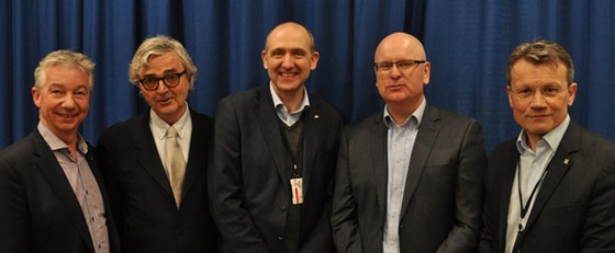 Fra venstre: Pål N. Arnesen, YS Stat, Petter Aaslestad, Unio, Anders Kvam, Akademikerne stat, statens personaldirektør Gisle Norheim og Egil André Aas, LO Stat.