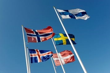 De nordiske flaggene