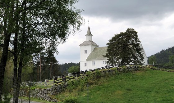 Fjotland kirke.
