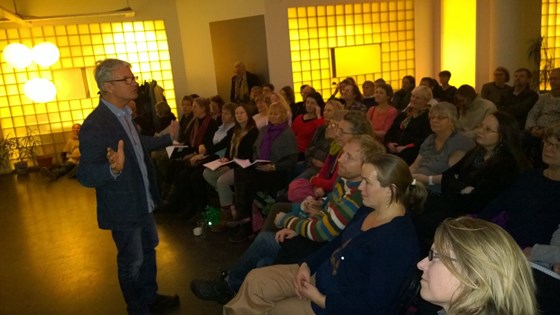 Fullt hus – mer enn 90 deltakere møtte opp på Kulturhuset i Oslo da Fylkesmannen inviterte til landbruksseminar med Lars Krantz.