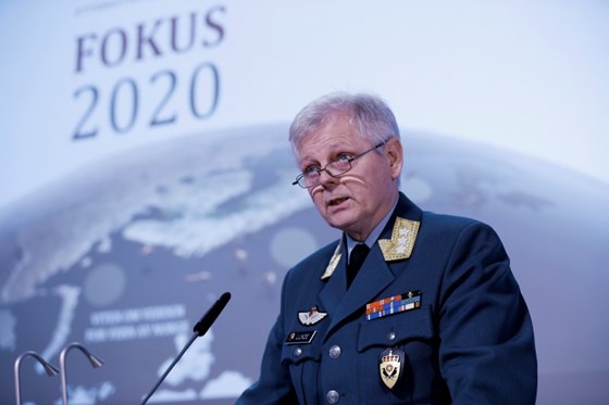 Sjef Etterretningstjenesten Generalløytnant Morten Haga Lunde under fremmleggelsen av Fokus 2020, 10 februar 2020