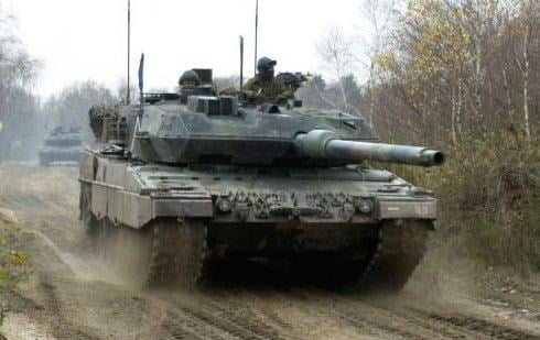 Leopard 2 fra Tyskland er et av alternativene.