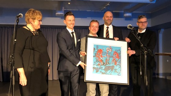 Gruppebilde med kulturministeren og de fire vinnerne av prisen.