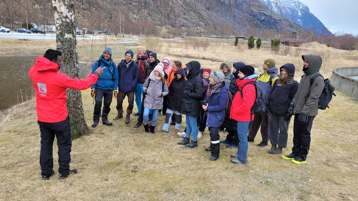 Figur 14.3 Undervisning i felt i Lærdal kommune.