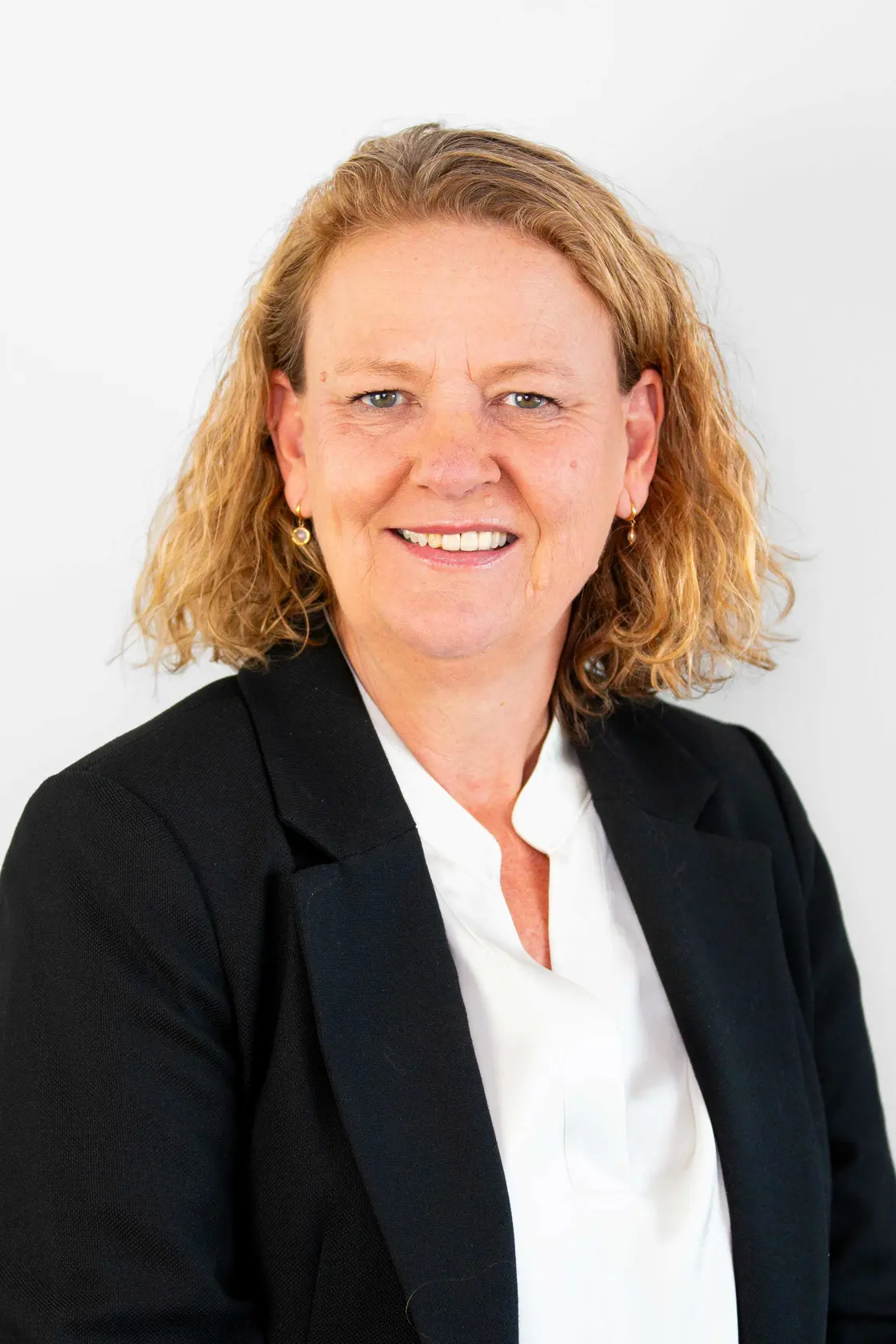 camilla høvding blom