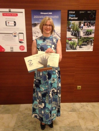 Kristin Loe-Kjelstad med prisen