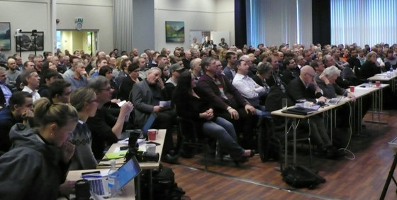 Stort engasjement: Om lag 450 stk møtte fram for å debattere den nye Stortingsmeldinga om jordbrukspolitikken. 