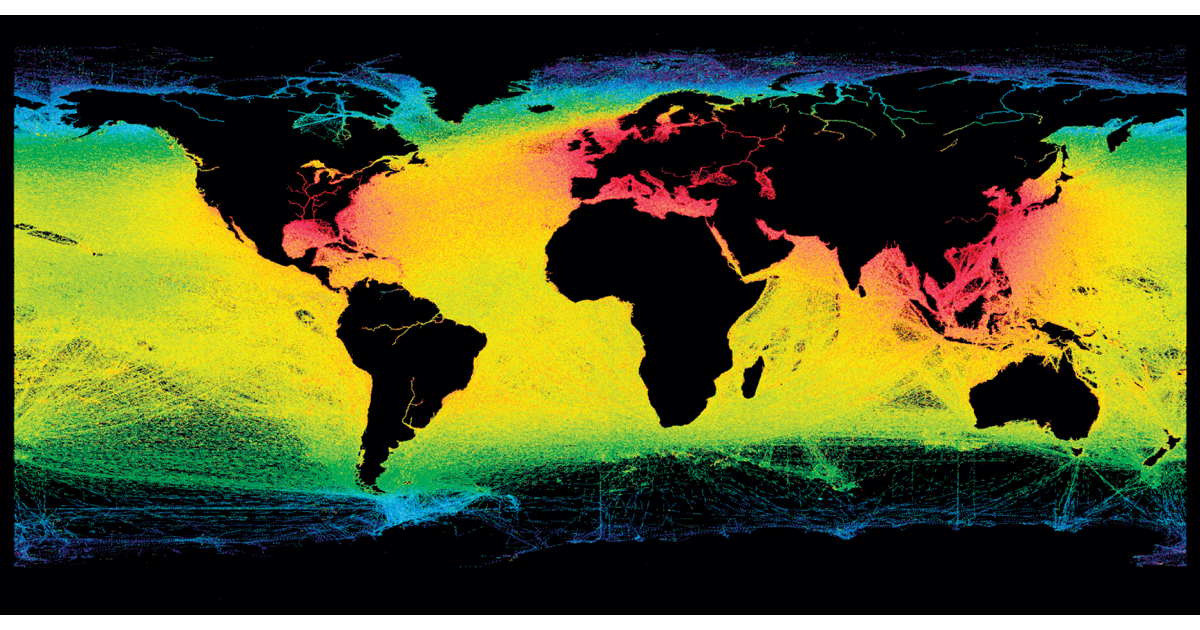 Figur 6.2 Fargekoden viser hvor mange ganger et skip har blitt observert av AISSat i løpet av 24 timer. Sterkere rødfarge viser hyppigere observasjoner.
