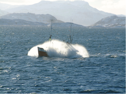 Figur 4.12 Kystfiskeflåten tåler en brottsjø