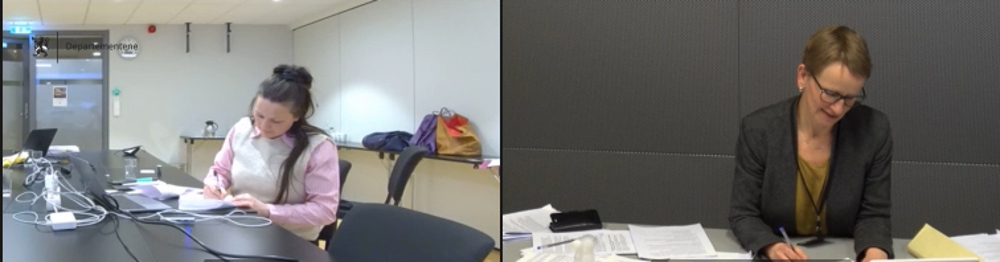 Leder i NRL Ellinor Marita Jåma  og  Statens forhandlingsleder  Viil Søyland skriver under avtalen.