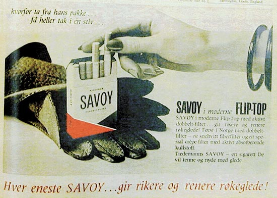 Figur 6.18 Mentolettpausen.
  J.L. Tiedemans
 tobaksfabrik, 1974. Yrkeskvinnen belønner seg selv med
 en pause og en røyk.