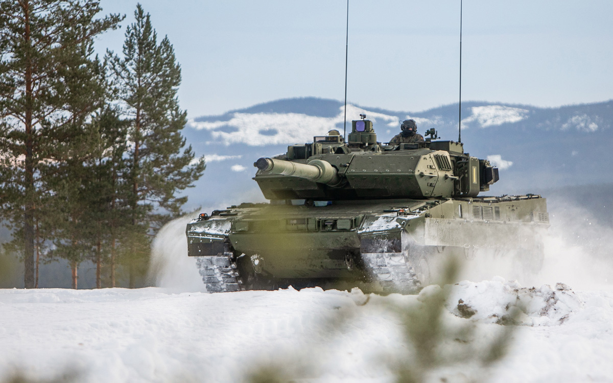 Figur 12.15 Plattformene har fortsatt en viktig rolle. I 2023 ble det bekreftet at Hæren anskaffer stridsvognen Leopard 2 A7.