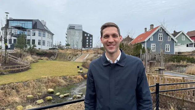 Klima- og miljøminister Andreas Bjelland Eriksen står foran en løsning for overvannshåndtering