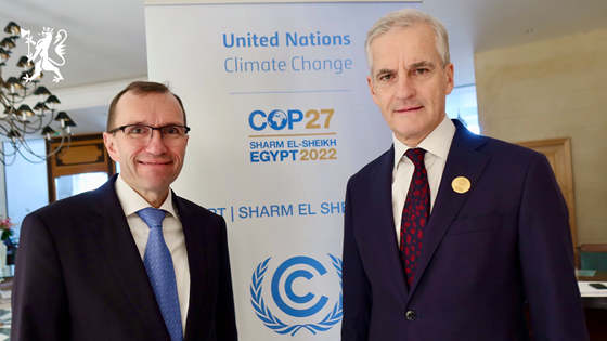 Klima- og miljøminister Espen Barth Eide og statsminister Jonas Gahr Støre på plass i Egypt.