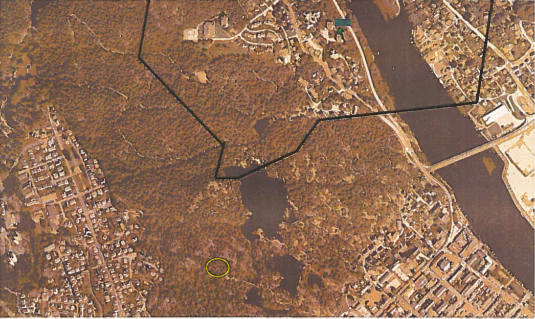 Figur 6.2 Dekningskart for basestasjonen EG_A, i henhold til Telenors målinger. Den svarte streken angir den teoretiske yttergrensen for dekningsområdet for basestasjon EG_A, det vil si i nordre ende av 3. Stampe og nordover. Den grønne boksen øverst til høyre...