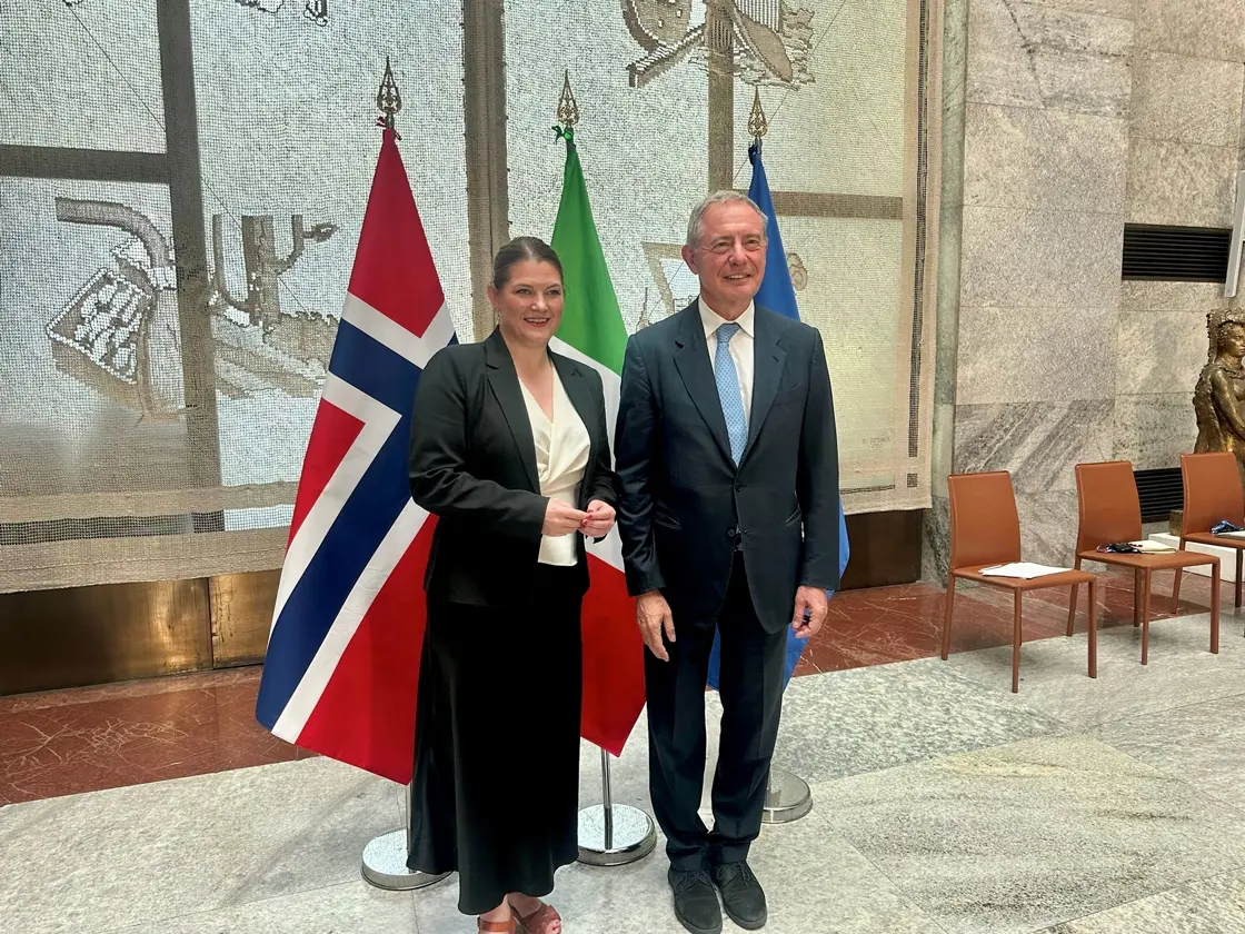 Næringsminister Cecilie Myrseth og Italias næringsminister Adolfo Urso