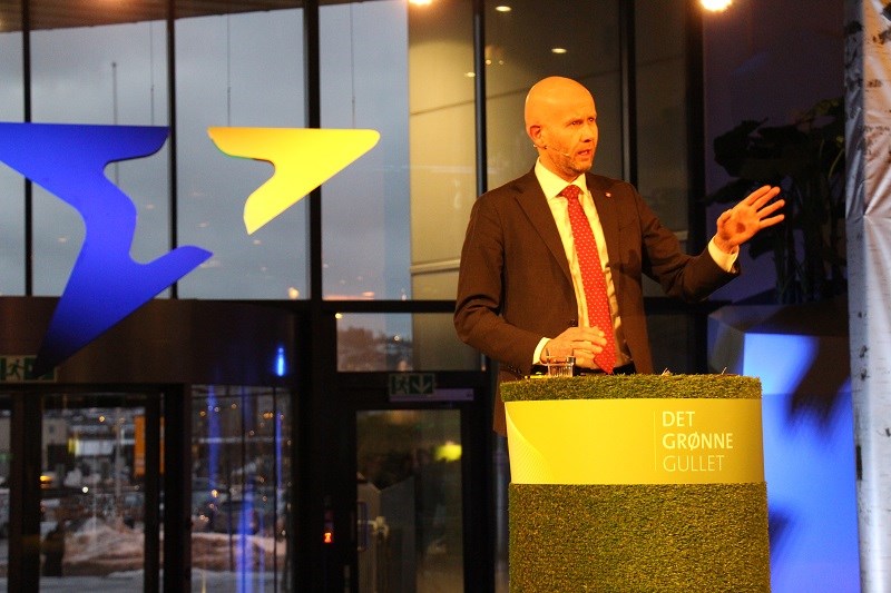 Olje- og energiminister Tord Lien innledet den andre dagen av Enovakonferansen i Trondheim (foto: HSI/OED)
