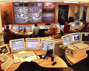 Figur 2.3 Bruk av elektroniske kart i politiets operasjonssentral