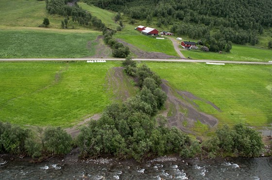 Skader på jorder i Kirkesdalen etter flom i 2012 forårsaket av ekstrem nedbør og snøsmelting.