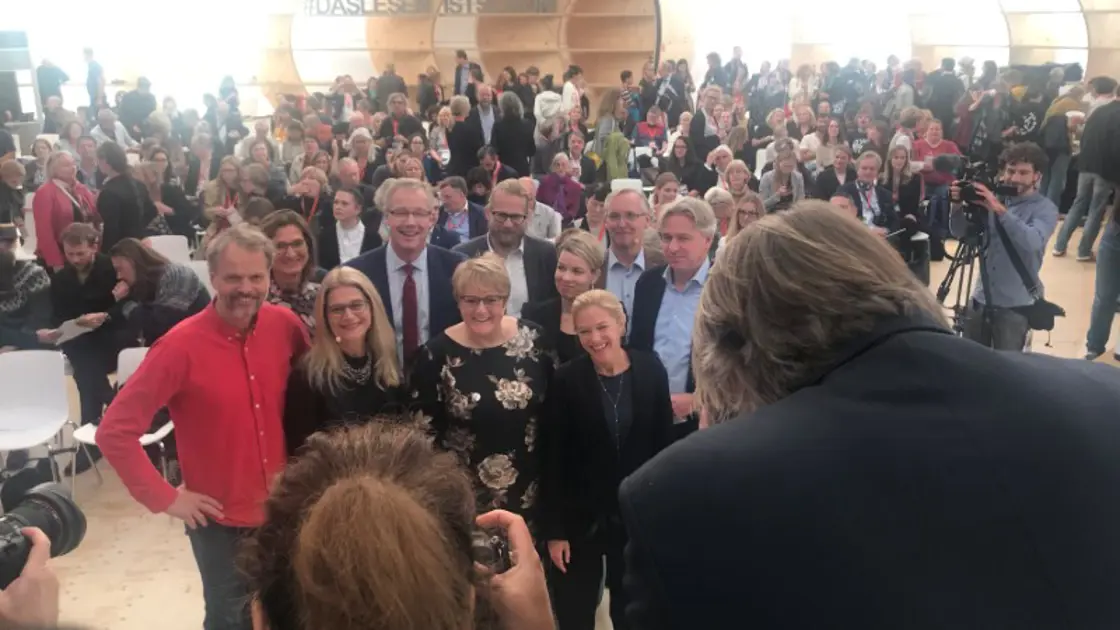 Oversiktsbilde fra pressekonferansen i Frankfurt