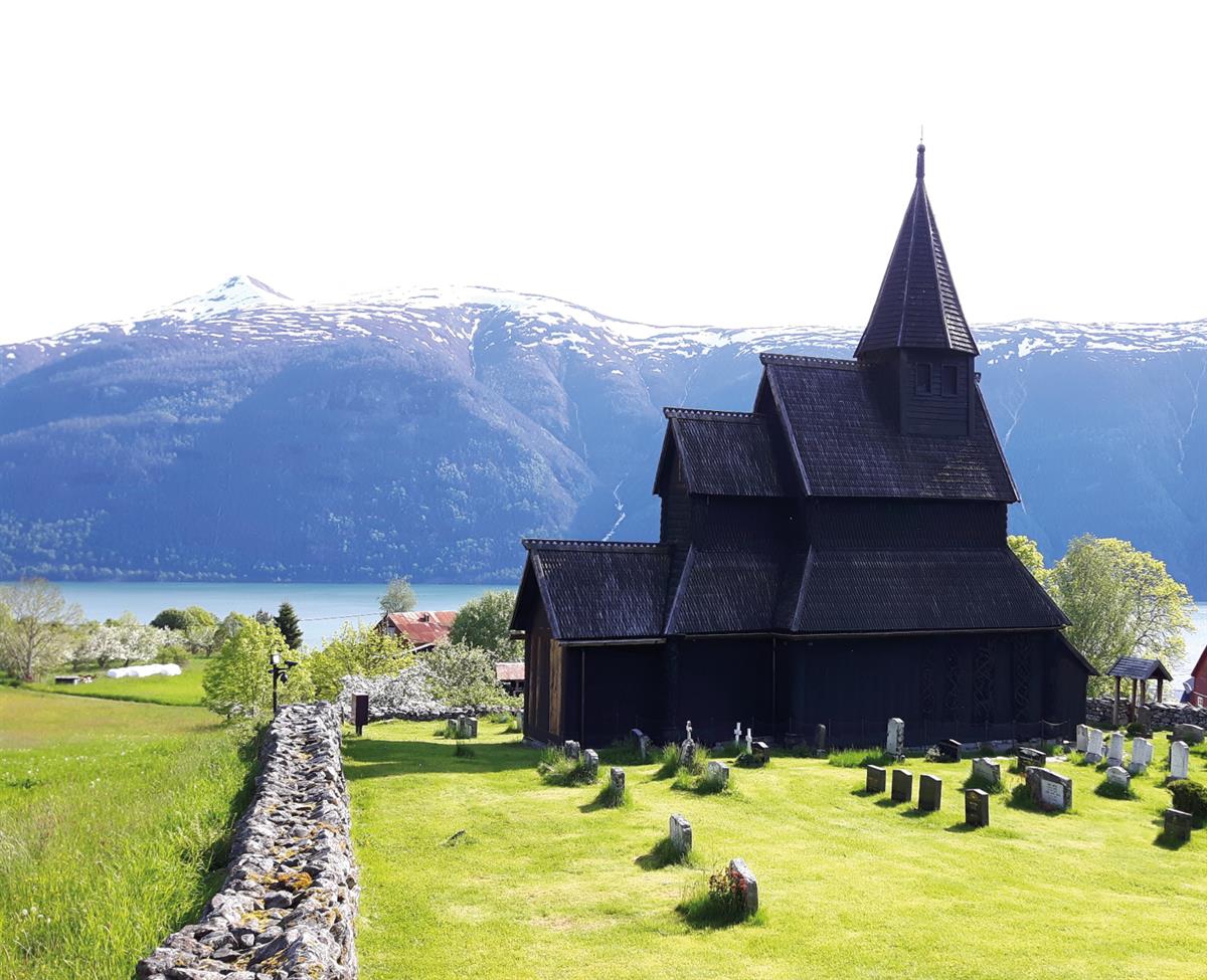 Urnes stavkirke