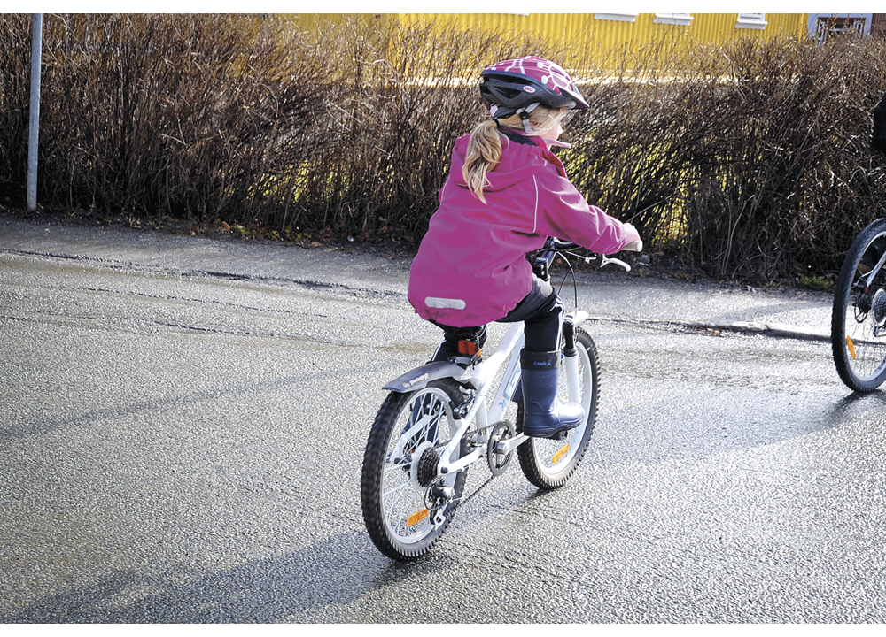 Figur 4.15 
Barn på sykkel