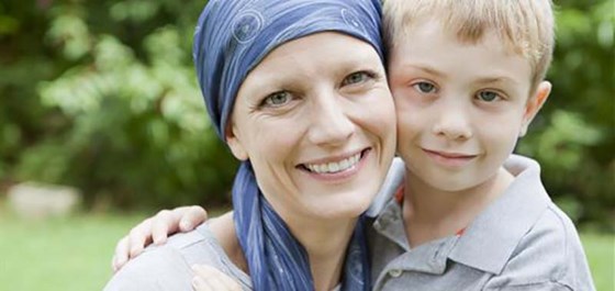 Regjeringen har innført 28 pakkeforløp for kreft, som gir pasientene standardiserte forløp med kortere ventetider og raskere vei til diagnose og behandling ved mistanke om kreft.