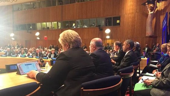 Statsminister Erna Solberg sammen med Barack Obama og generalsekretær Ban Ki-moon på møtet om Isil og voldelig esktremisme. Foto: Geir O. Pedersen, FN-delegasjonen