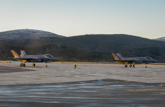 To F-35 landet for første gang på Evenes 24. oktober.