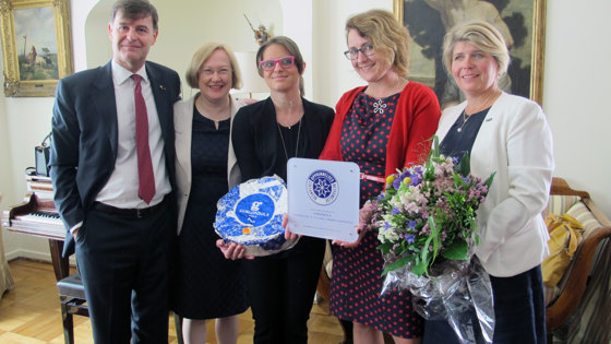 Fra venstre: Italias ambassadør til Norge, Giorgio Novello, Helen Campbell, Ambassador & Head of European Union Delegation to Norway, Erika Belmonte fra Consorzio per la Tutela del Formaggio Gorgonzola, fungerende departementsråd i Landbruks- og matdepartementet, Anne Marie Glosli og administrerende direktør i Matmerk, Nina Sundqvist.