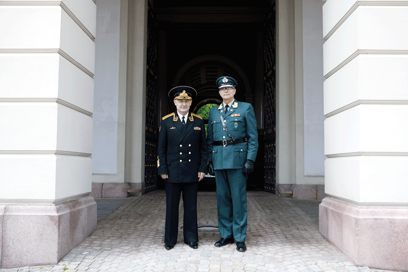 Figure 6.2 Russian Admiral Nikolay Mikhaylovich Maksimov, Chief of Staff of the Western Military  District, and Lieutenant General Bernt Iver Ferdinand Brovold, head of Norwegian Joint Headquarters, outside the Royal Palace in Oslo following an audience with Hi...