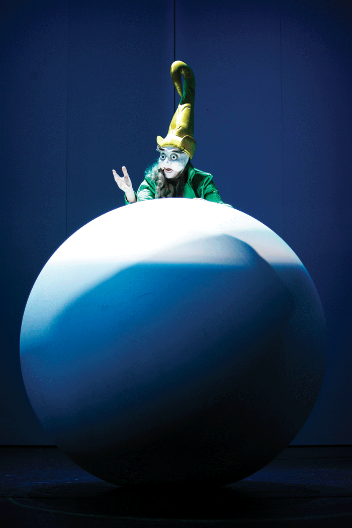 Figur 3.1 Finn Schau i «6 personer søker en forfatter», Nationaltheatret.