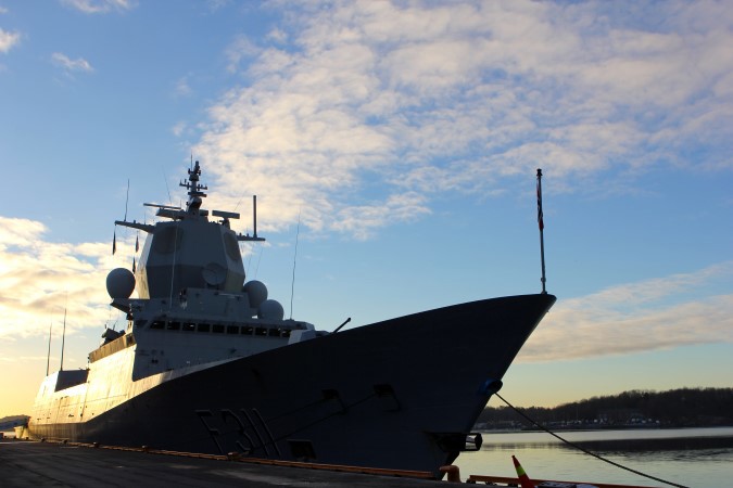 KNM Roald Amundsen KNM Roald Amundsen i Oslo