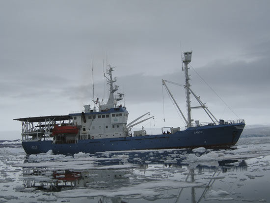 Figure 6.1 The research vessel Lance in the Wahlenbergfjorden, Svalbard