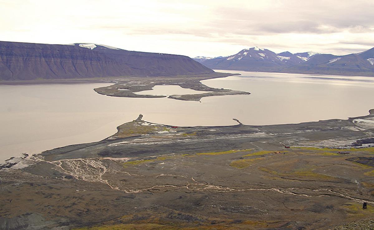 Et bilde som inneholder fjell, utendørs, sky, himmel

KI-generert innhold kan være feil.