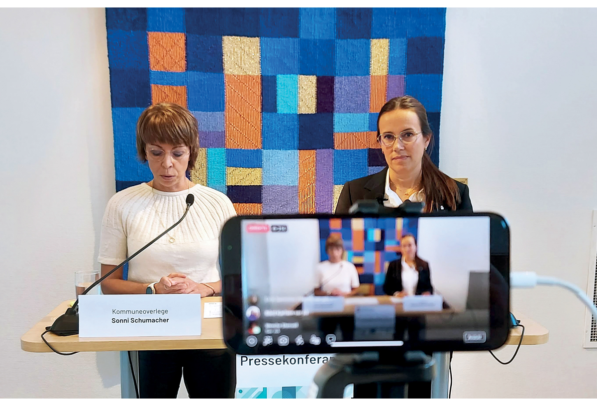 Figur 13.1 Pressekonferanse med kommuneoverlege Sonni Schumacher og ordfører Marianne Sivertsen Næss i Hammerfest kommune.