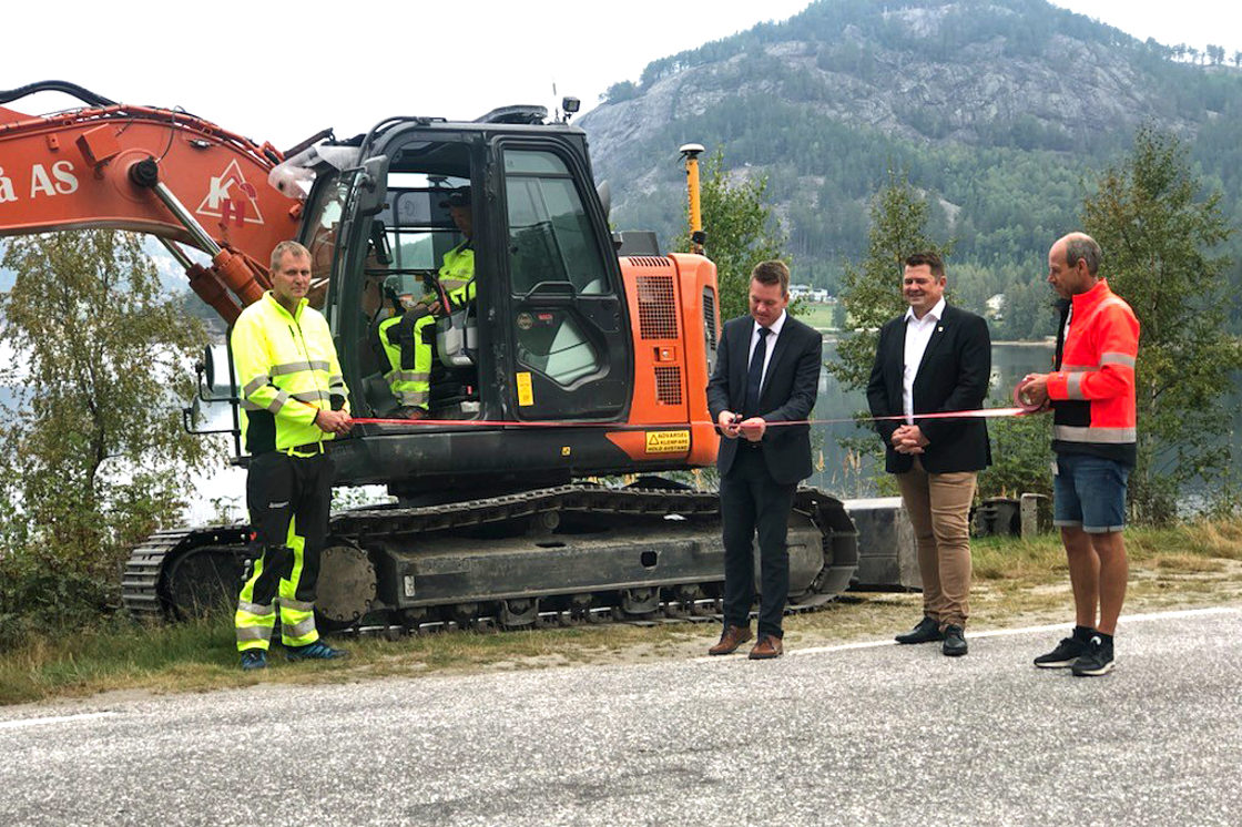 Anleggsstart rv. 41 Treungen-Stråndrak