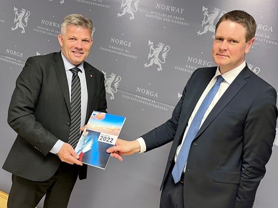Møte mellom fiskeri- og havminister Bjørnar Skjæran og administrerende direktør i Rederiforbundet Harald Solberg.