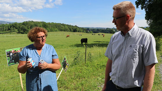 I dag var landbruks- og matministeren sammen med nestleder i Norges Bondelag, Bjørn Gimming, for å starte Norges Bondelags landsomfattende informasjonskampanje "Pant boksen".