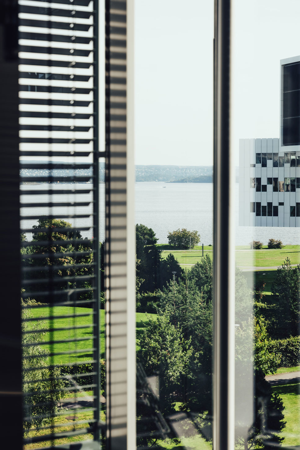 Figur 6.5 Utsikt fra DEKSAs kontorer på Fornebu.