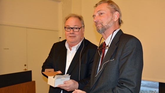 Statssekretær Bård Folke Fredriksen og Sveriges ambassadør Axel Wernhoff.