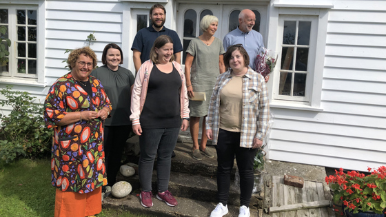 Prisvinner Reinert Kjølleberg og familien