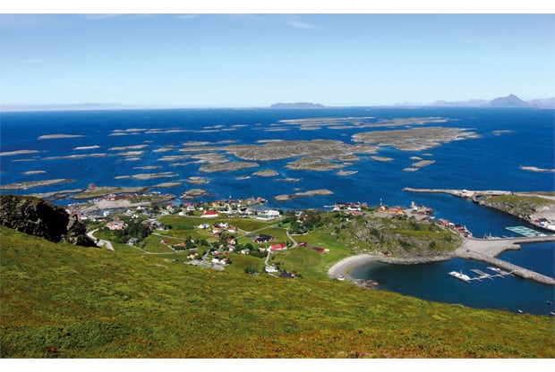 Figur 13.3 Lovund i Nordland var ett av 12 internasjonalt viktige norske våtmarksområder som ble skrevet inn på Ramsarkonvensjonens liste i juli 2013.
